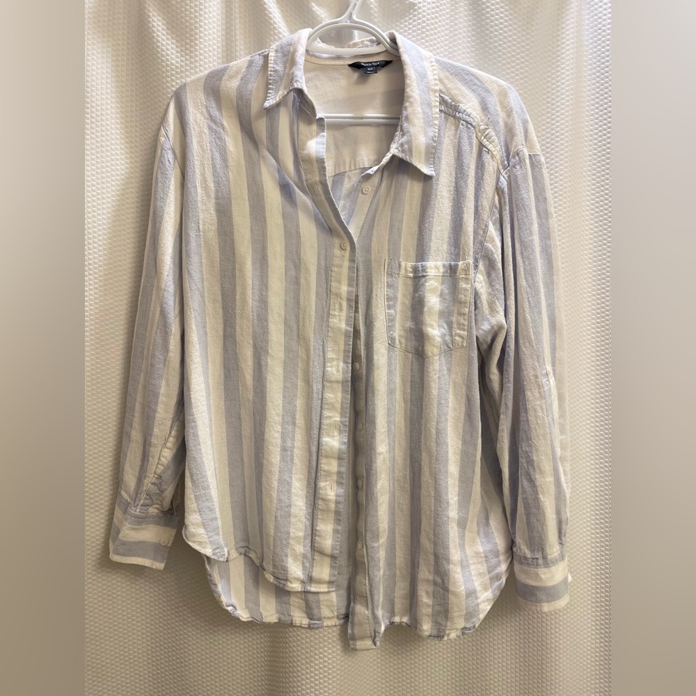 RW&CO. Casual Striped Shirt in Light Blue and White
